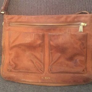 FOSILL Crossbody/Utility. Well worn. Leather.